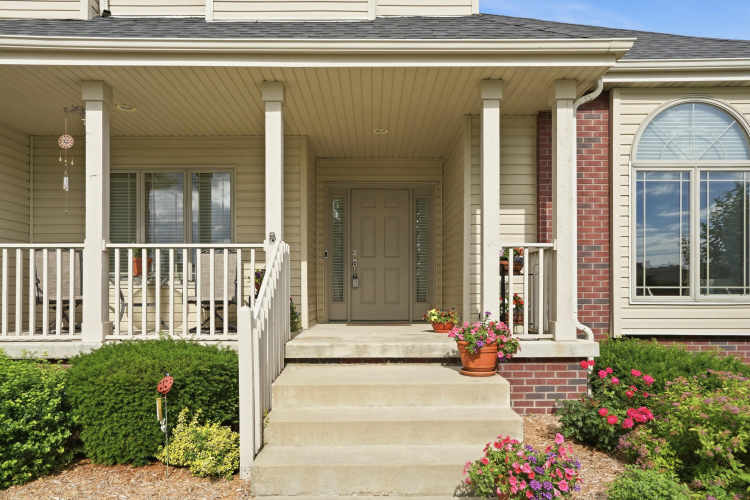 Listing Image 5