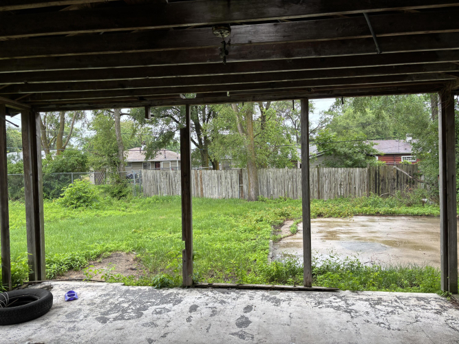 Listing Image 14
