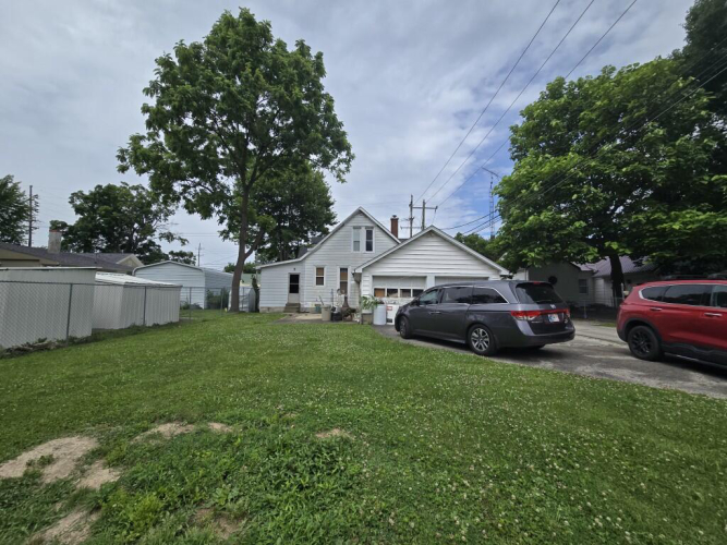 Listing Image 3