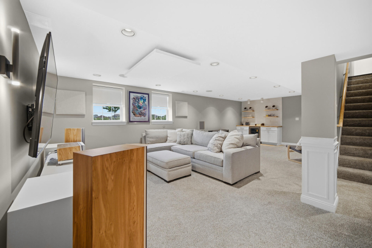 Listing Image 24