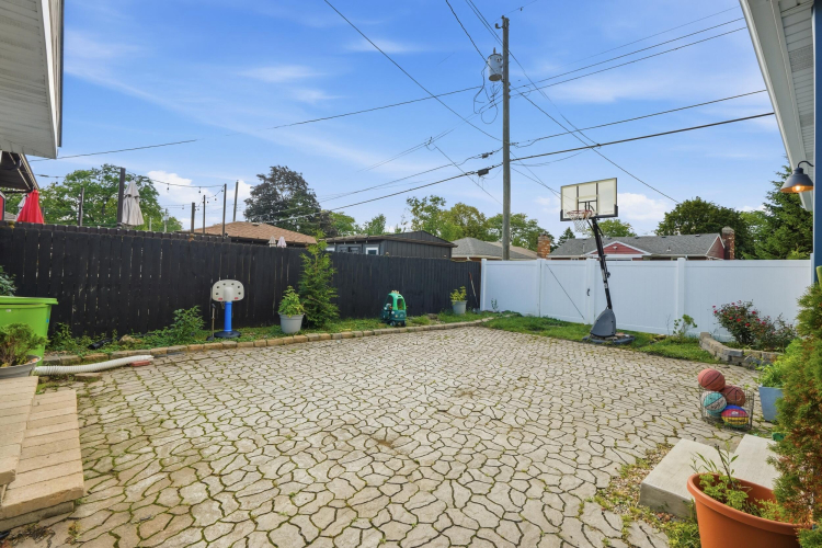 Listing Image 21