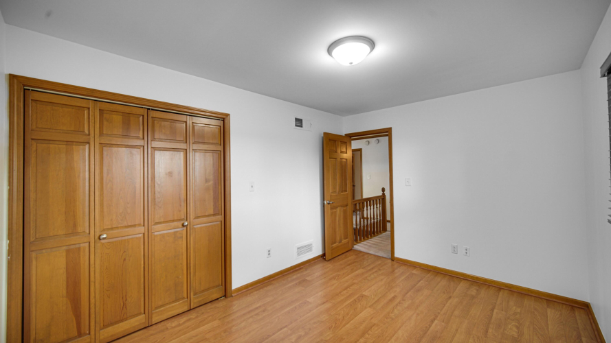 Listing Image 26