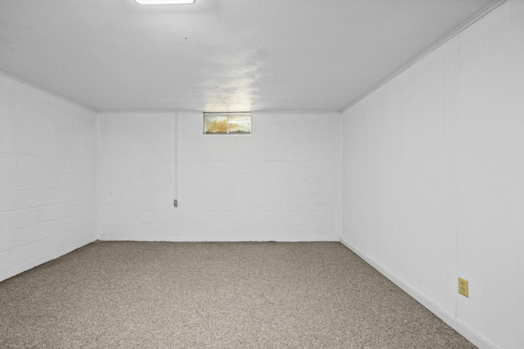 Listing Image 29