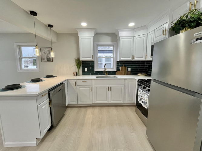Listing Image 15