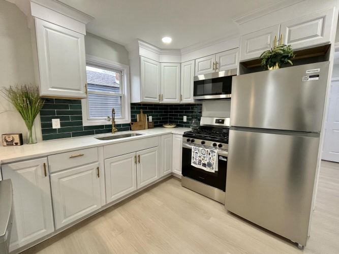 Listing Image 16
