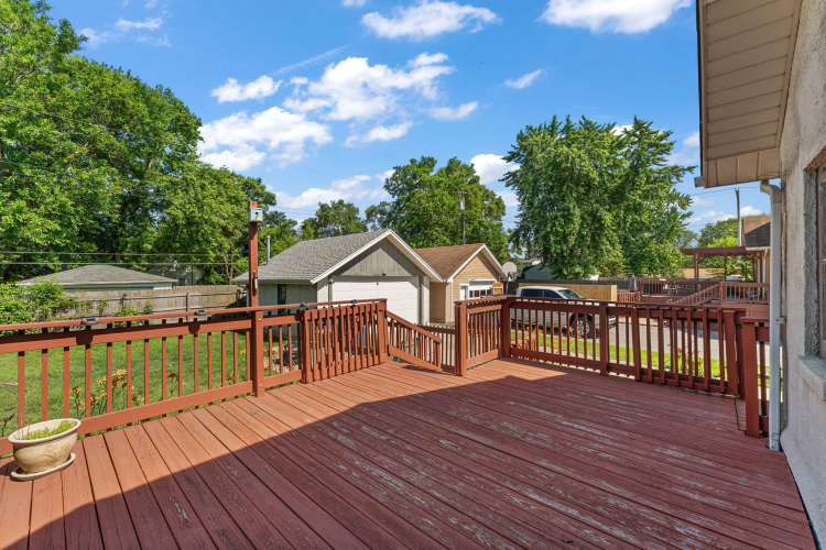 Listing Image 22