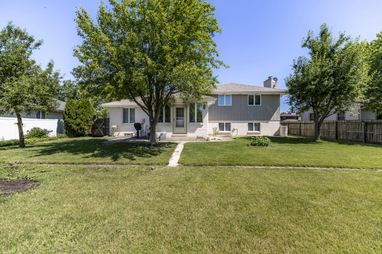 Listing Image 13
