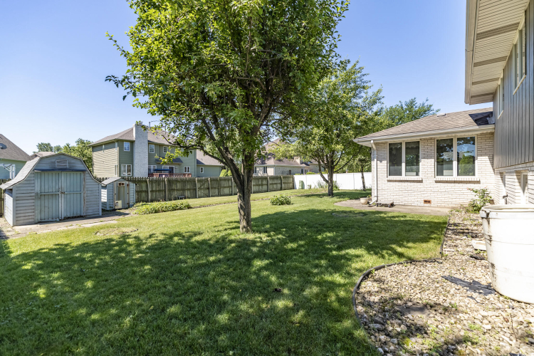 Listing Image 16