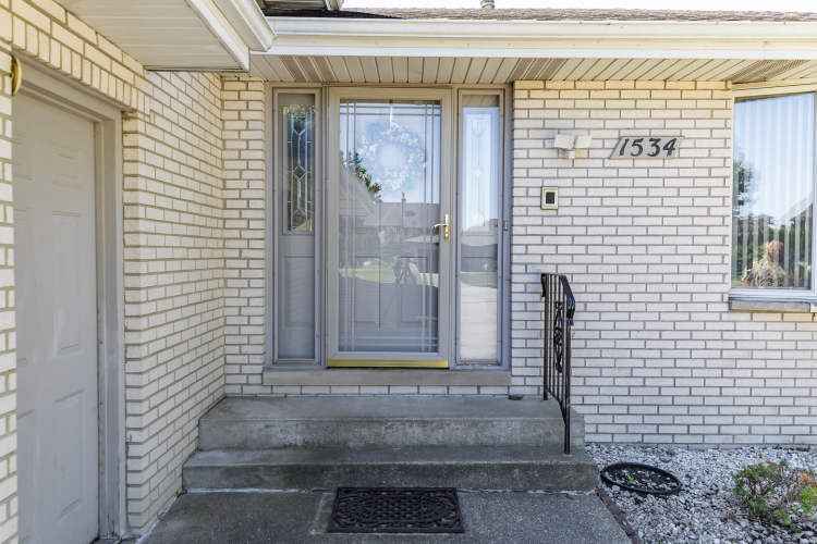 Listing Image 19