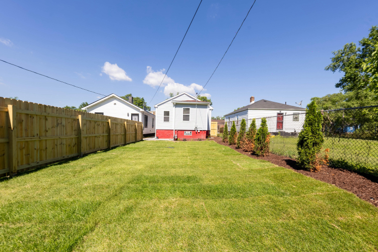 Listing Image 19