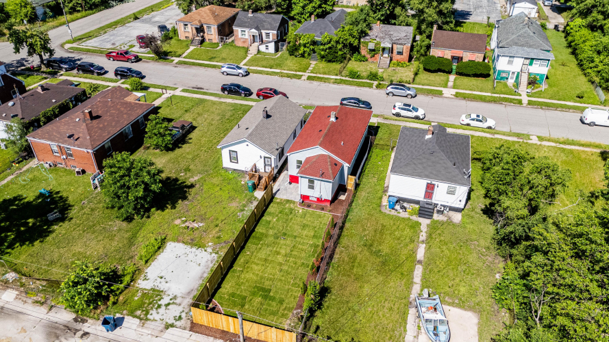 Listing Image 5