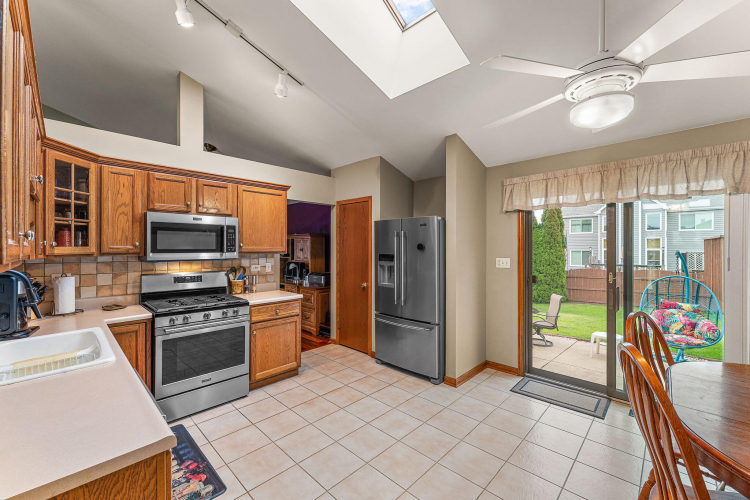 Listing Image 2