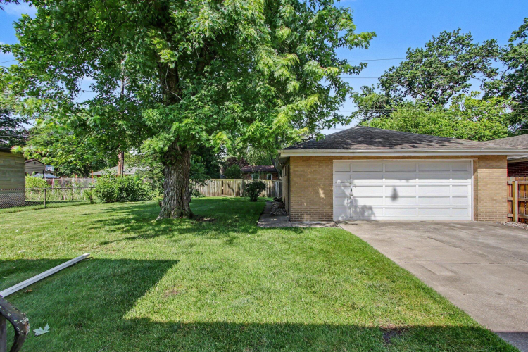 Listing Image 25
