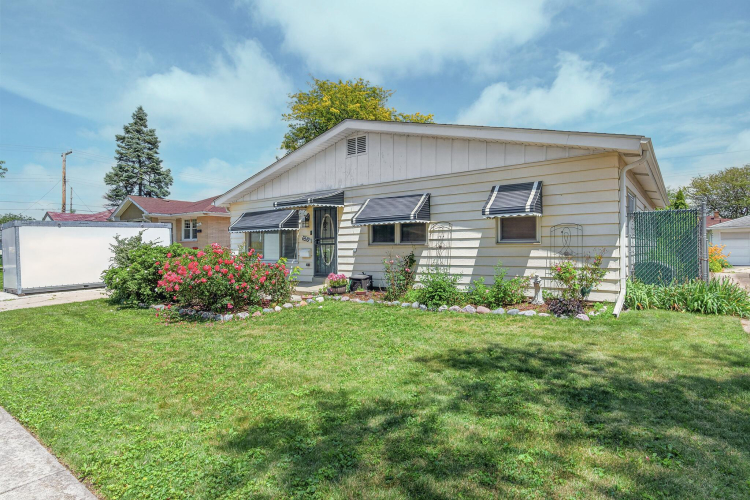 Listing Image 2