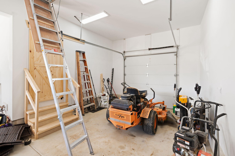 Listing Image 34