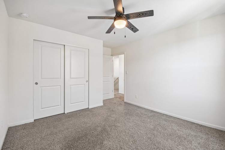 Listing Image 27