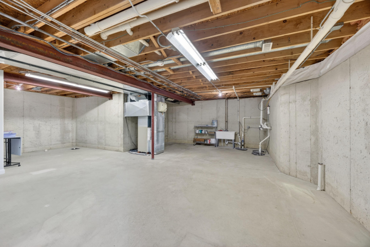 Listing Image 51