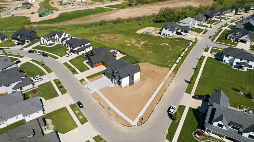 Listing Image 46