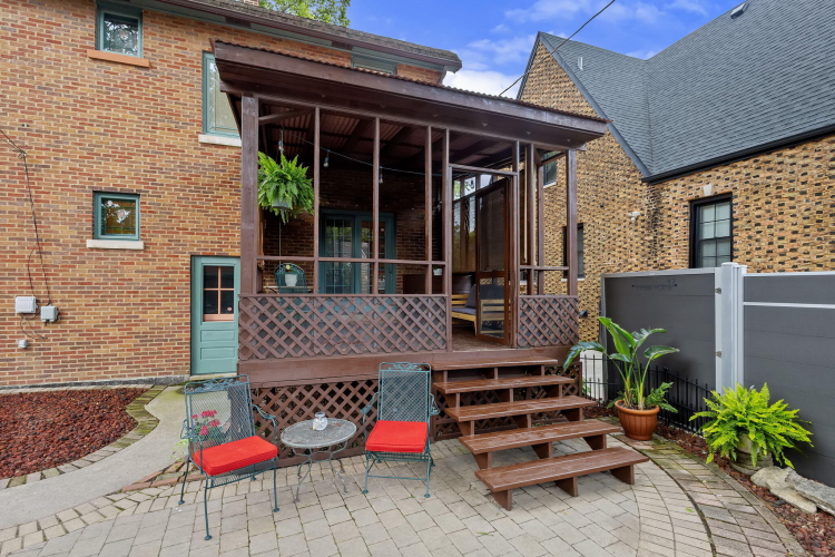 Listing Image 17