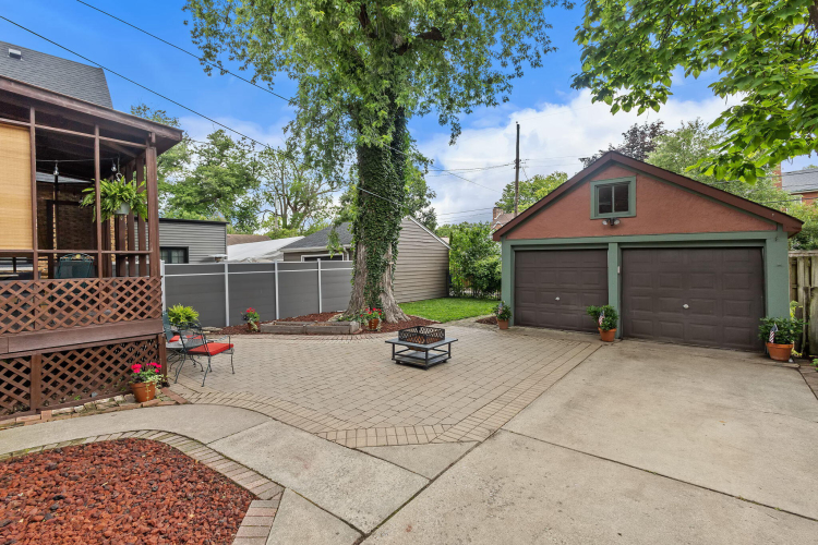 Listing Image 23