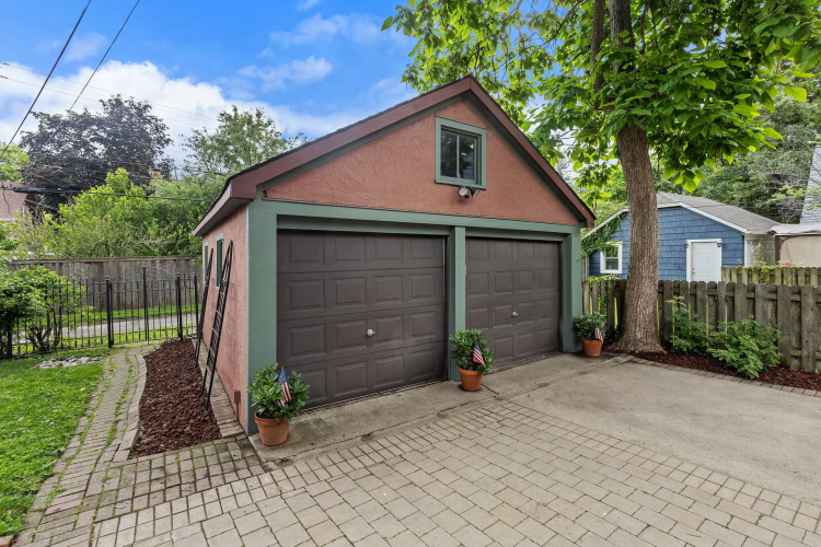 Listing Image 24