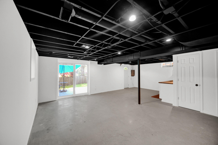 Listing Image 26