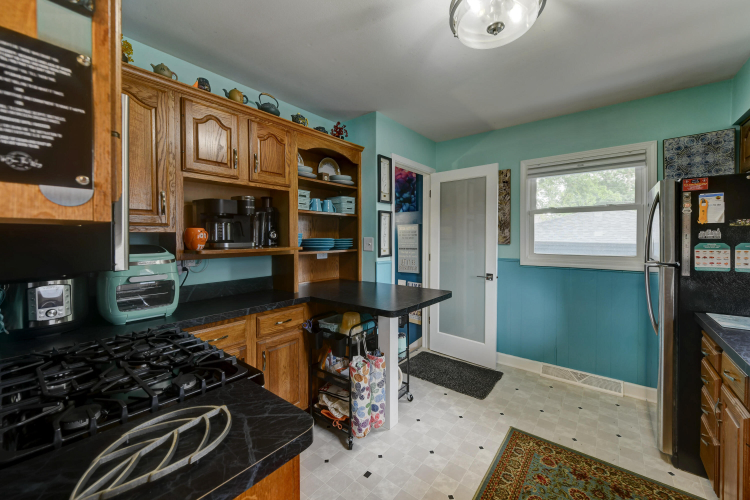 Listing Image 17