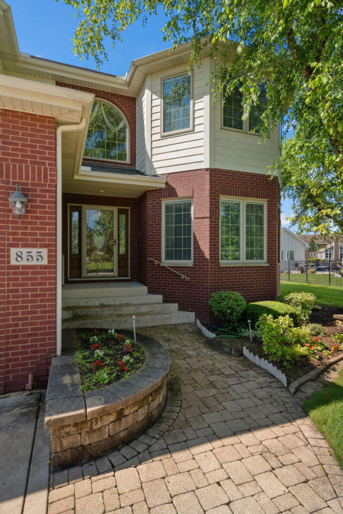 Listing Image 4