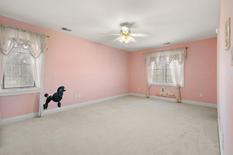 Listing Image 41
