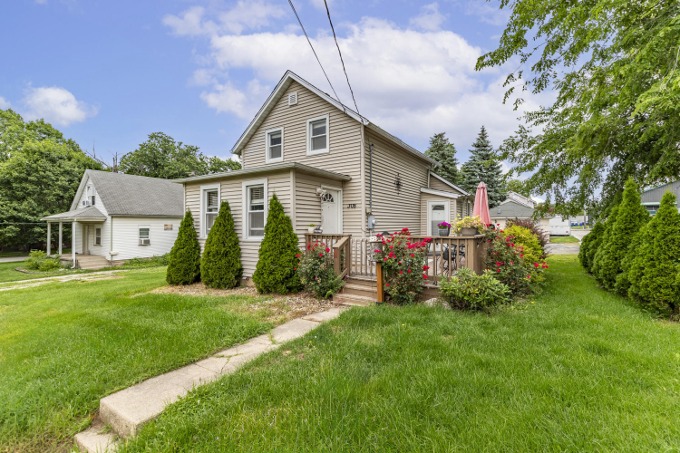 Listing Image 3