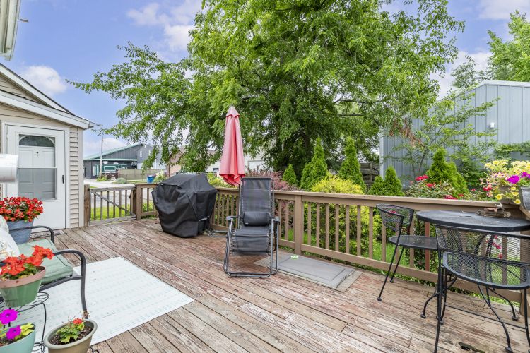Listing Image 9