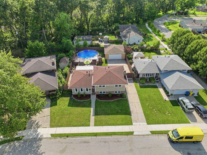 Listing Image 6