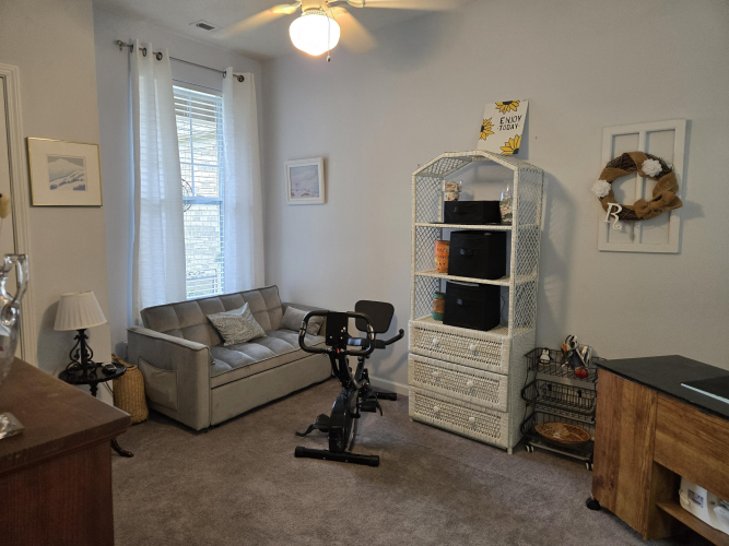 Listing Image 17
