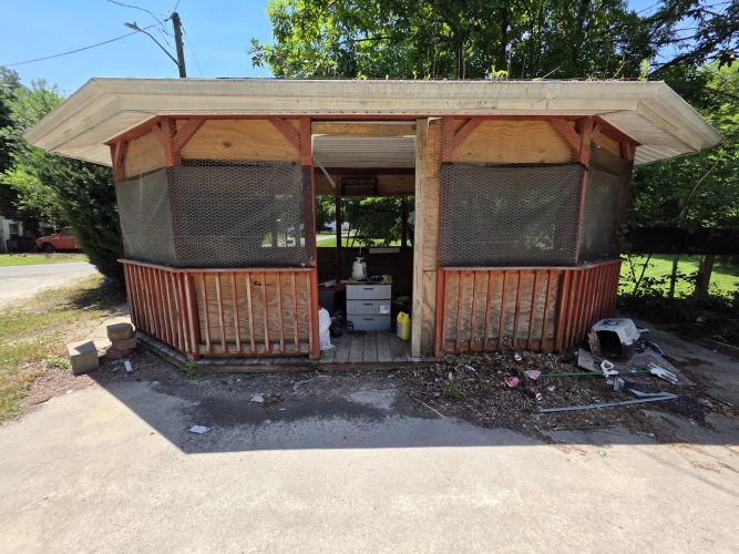 Listing Image 4