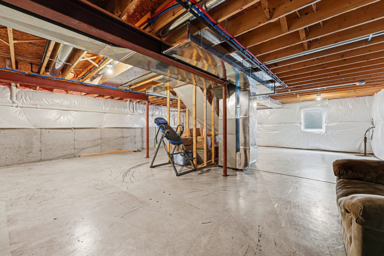 Listing Image 24