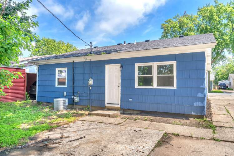 Listing Image 16