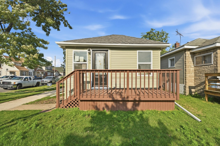 Listing Image 3