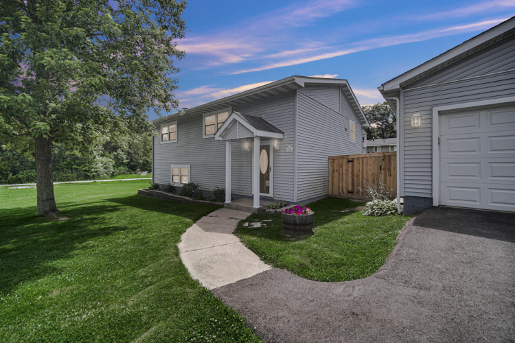 Listing Image 29