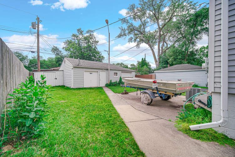 Listing Image 21