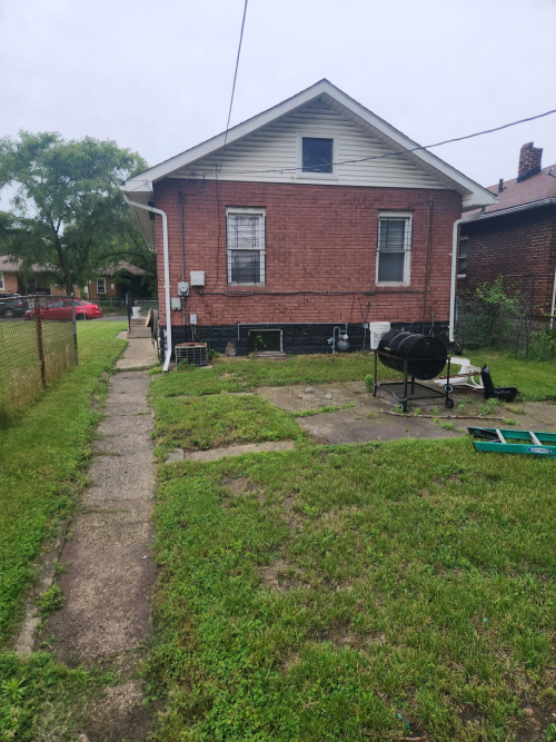 Listing Image 18