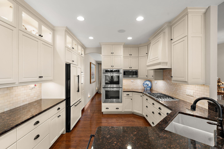 Listing Image 13