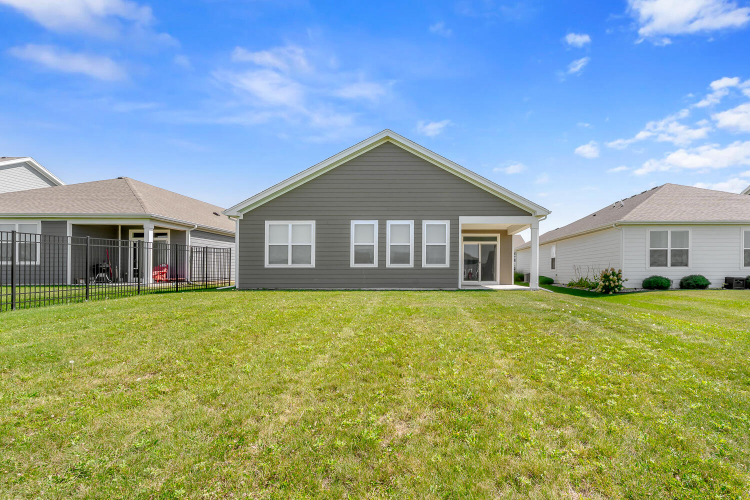 Listing Image 44