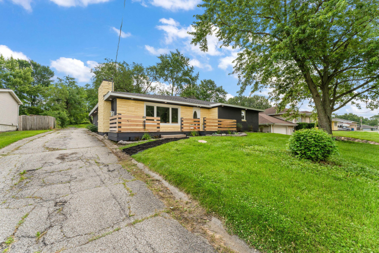 Listing Image 46