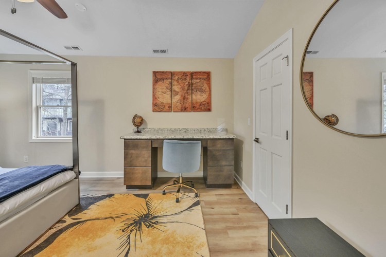 Listing Image 53