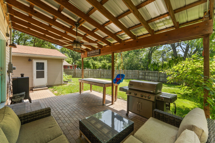 Listing Image 15