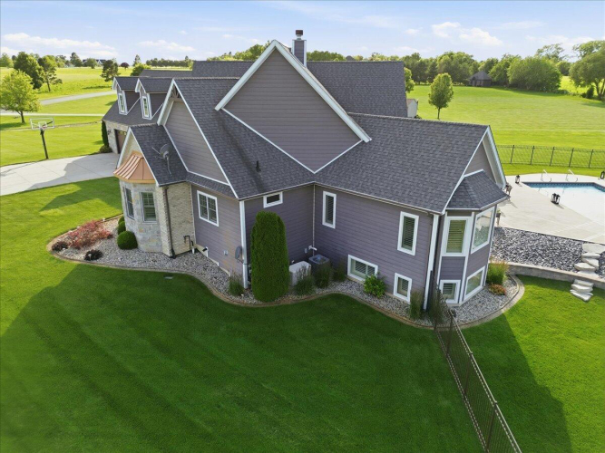Listing Image 58