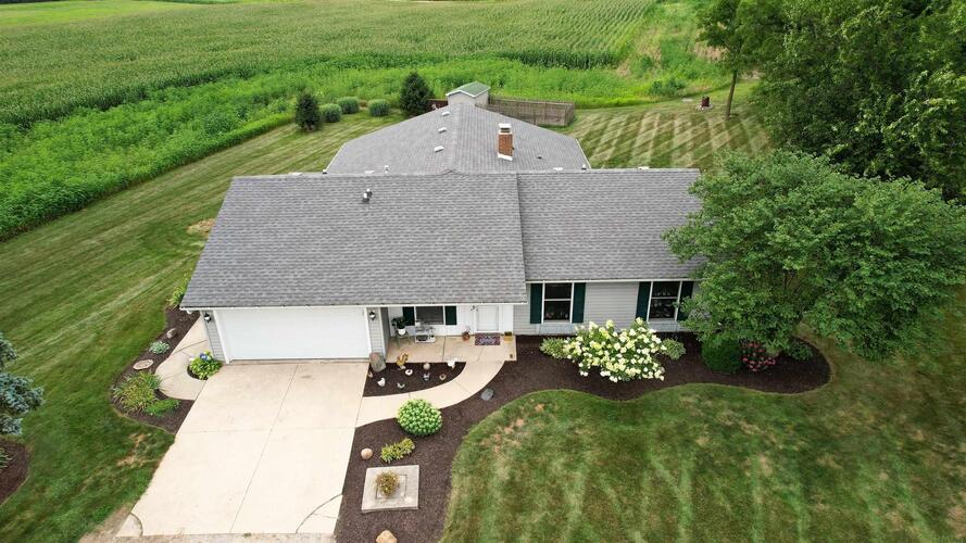 17813  Mcnabb Road Spencerville, IN 46788 | MLS 202232299