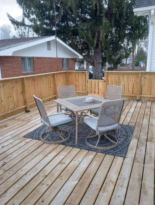 Listing Image 4