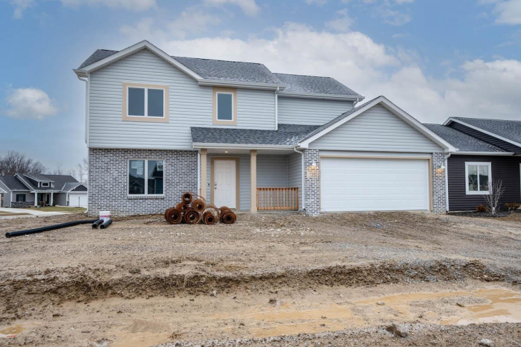 775  Sienna Court Angola, IN 46703 | MLS 202303530