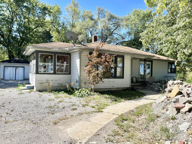11824 E US 30 Road New Haven, IN 46774-9617 | MLS 202339467